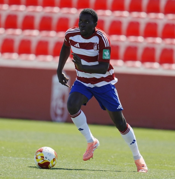 Moubeke se marcha del Recreativo (GRANADA CF)