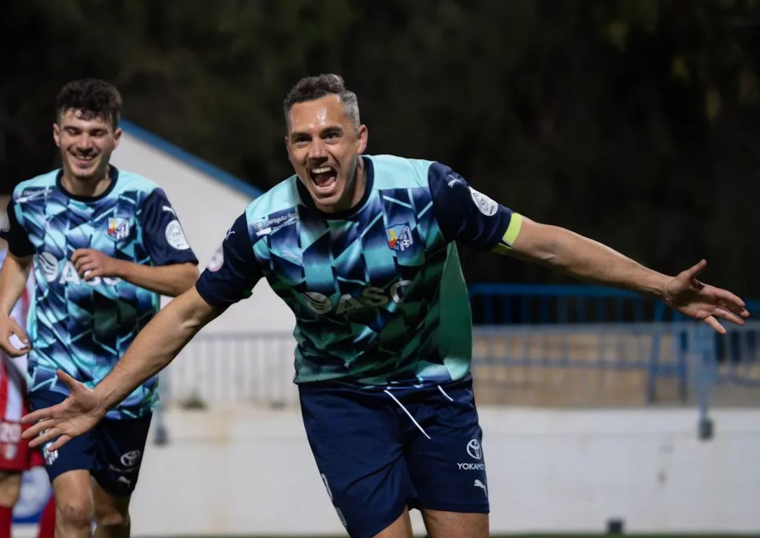 Antonio López ha vuelto ser el máximo goleador granadino del.Grupi IX (CF MOTRIL)