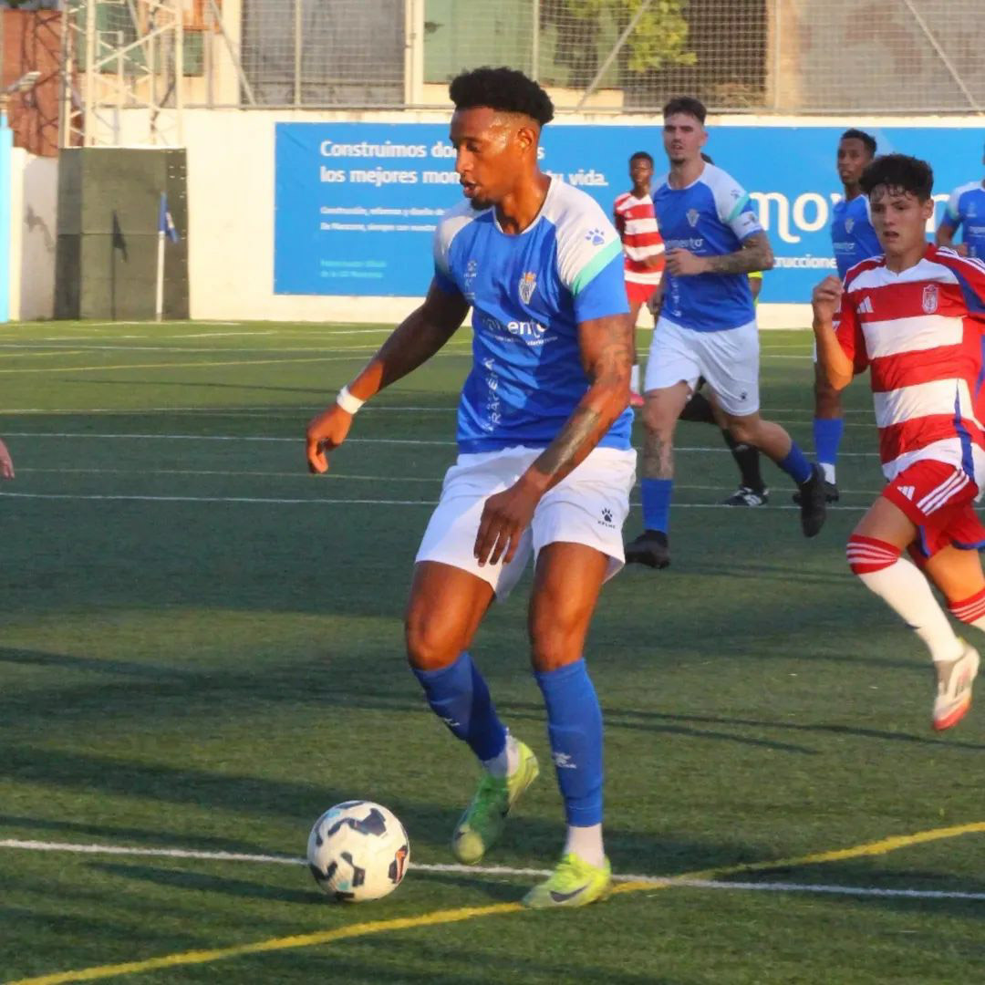 Lester ha sido el máximo goleador de los equipos granadino de División de Honor (IVÁN MÁRQUEZ/UD MARACENA)