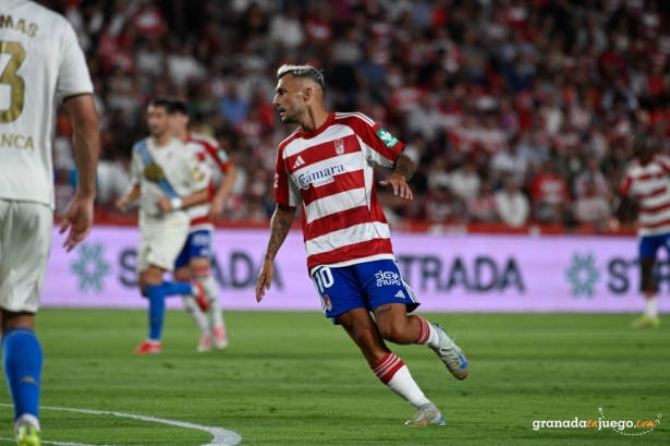 La salida de Stoichkov parece cuestión de tiempo (J.M. BALDOMERO) La salida de Stoichkov parece cuestión de tiempo (J.M. BALDOMERO)