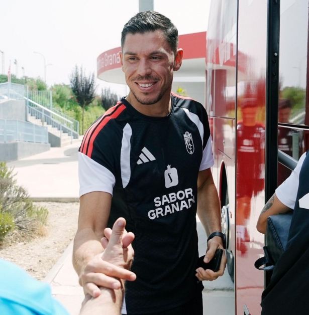 Lizoain ha debutado con el Granada (GRANADA CF) Lizoain ha debutado con el Granada (GRANADA CF)