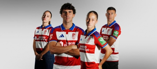 El Granada ha presentado su nueva piel (GRANADA CF) El Granada ha presentado su nueva piel (GRANADA CF)