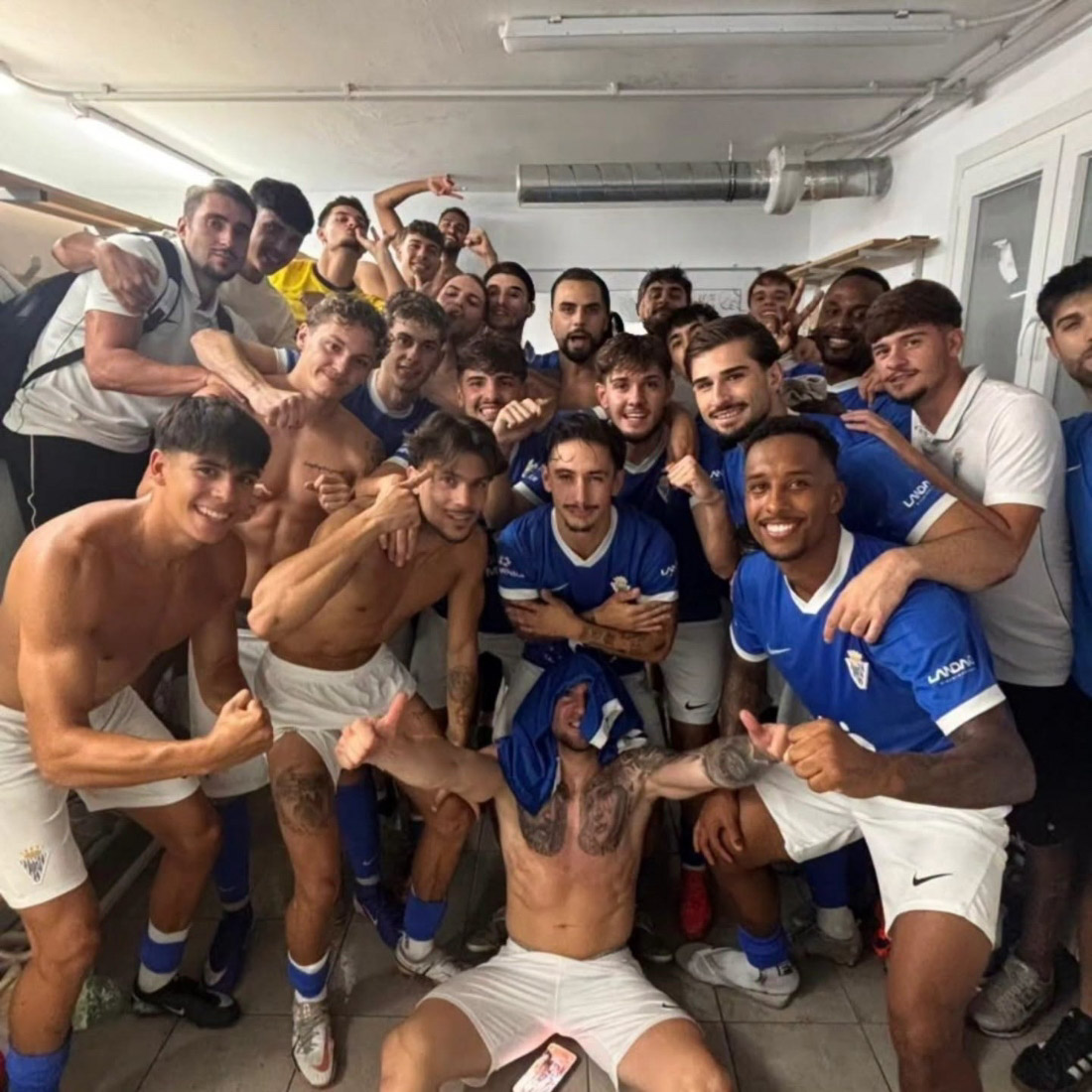 La UD Maracena celebra el pase a la final (UD MARACENA)