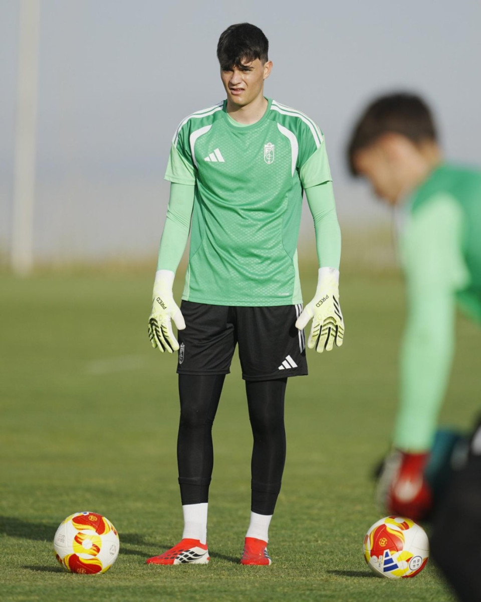 Miguel López abandona el Recreativo tres semanas después de su llegada (GRANADA CF)