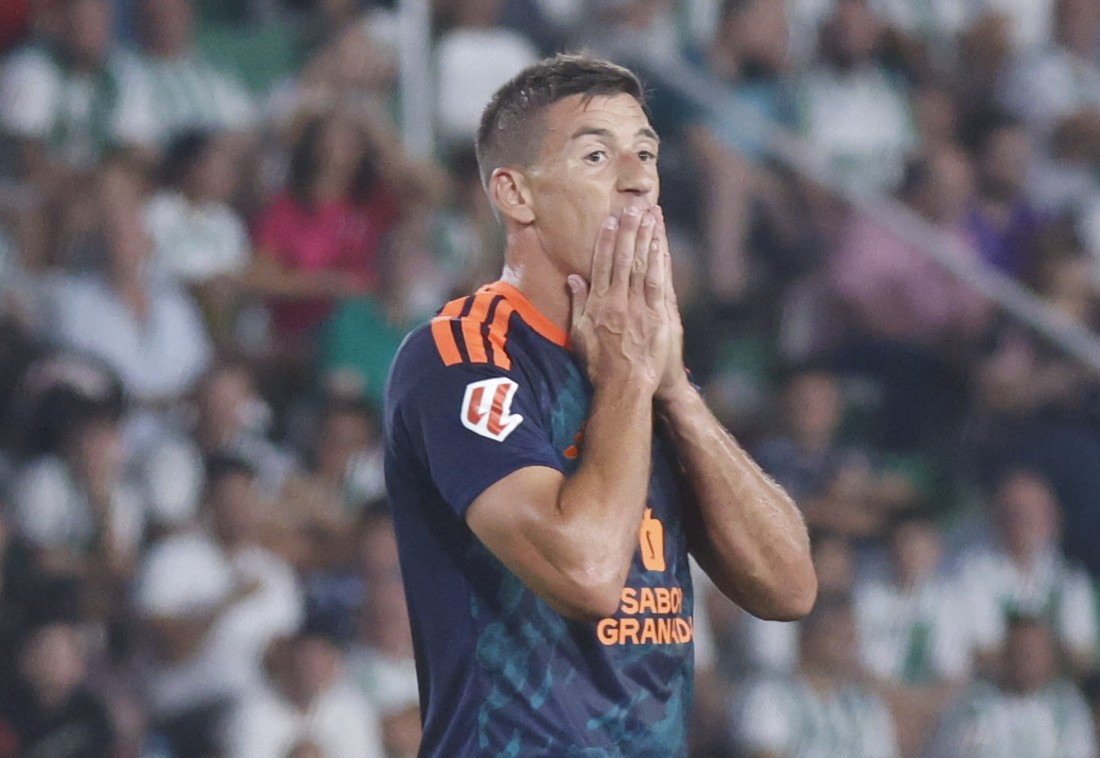 Alcaraz fue el motor del Granada ante el Córdoba (LOF)