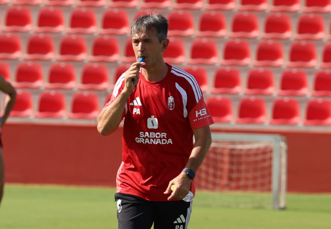 Pacheta ve al equipo listo para asaltar Ipurúa (J. AZCOYTIA)