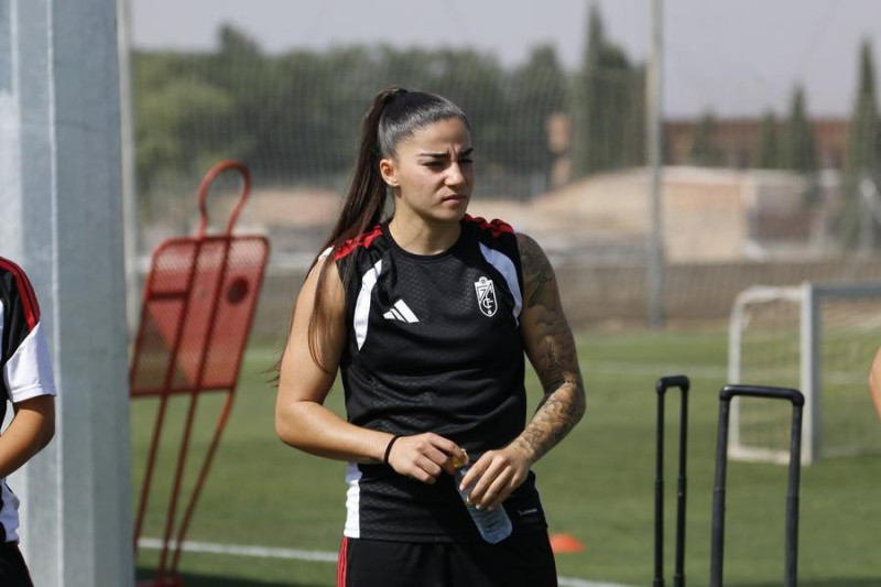 Bárbara López se perderá varios encuentros (GRANADA CF) Bárbara López se perderá varios encuentros (GRANADA CF)