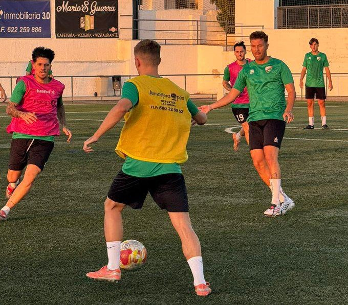 El Huétor Vega espera empezar la temporada con buen pie (CD HUÉTOR VEGA)