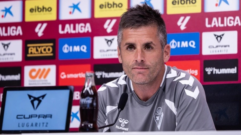 Aranbarri ha advertido sobre el buen momento del Granada (SD EIBAR)