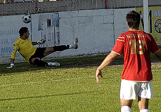 Los rojillos sólo han ganado al filial del Real Betis (PACO AYALA) Los rojillos sólo han ganado al filial del Real Betis (PACO AYALA)