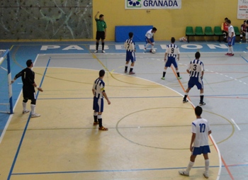 Duelo directo por alzarse con el campeonato