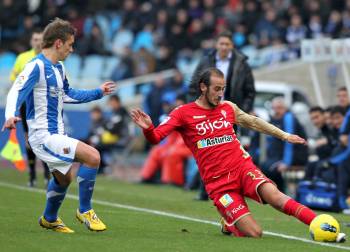 Alex Gálvez durante un encuentro con el Sporting de Gijón (LAREGION.ES)