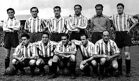 De izquierda a derecha, de pié: Conde, González, Aparicio, Millán, Pérez y Nicola; agachados: Neira, Trompi, Sosa, Sierra y Marín (RAFAEL DOÑA)