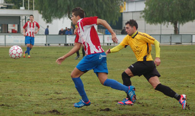 El Arenas se mantiene en la zona media de la tabla 