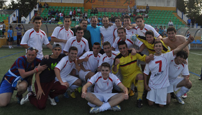 El conjunto juvenil celebra su ascenso 