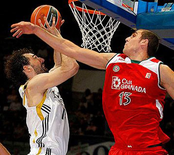Pablo Aguilar durante su etapa en el Cebé (ACBMEDIA)