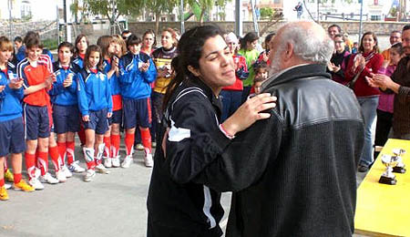 Imagen de la entrega de trofeos en Vélez de Benaudalla (GRJ) Imagen de la entrega de trofeos en Vélez de Benaudalla (GRJ)