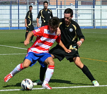 El Granada C.F. ha desplazado a sus dos equipos a Melilla. (LÁZARO)