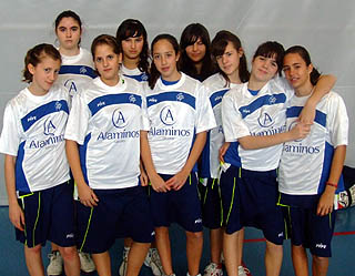 Jugadoras de los equipos infantil y cadete motrileños Jugadoras de los equipos infantil y cadete motrileños