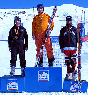 Jorge Ruiz en el podio de Sierra Nevada (CETURSA.ES)