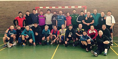 Foto de familia de ambos equipos 