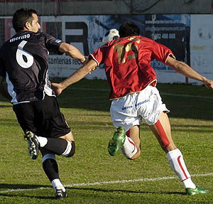 Juan Moreno ha vuelto a mojar esta jornada (PACO AYALA) Juan Moreno ha vuelto a mojar esta jornada (PACO AYALA)