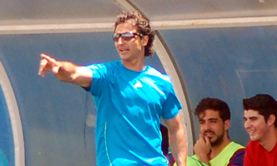 Dezotti dirigiendo un encuentro del Vandalia (GRJ)