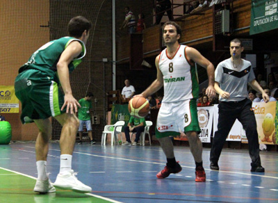 El Covirán está a una victoria del ascenso a la Liga LEB Plata 