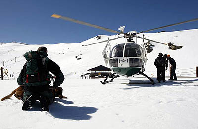 La Guardia Civil participó activamente en la clase práctiva de rescate La Guardia Civil participó activamente en la clase práctiva de rescate