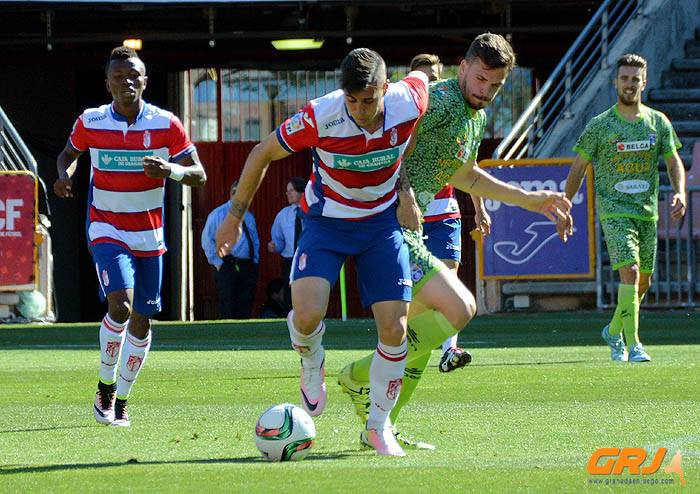 Disputa en un partido de la pasada campàña (LÁZARO)