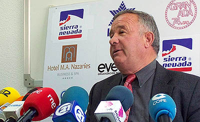 Carlos Marsá, presidente del Granada 74, en una rueda de prensa Carlos Marsá, presidente del Granada 74, en una rueda de prensa