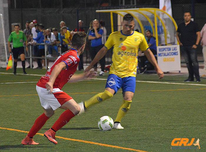 Primer triunfo para los hueteños (ARCHIVO)