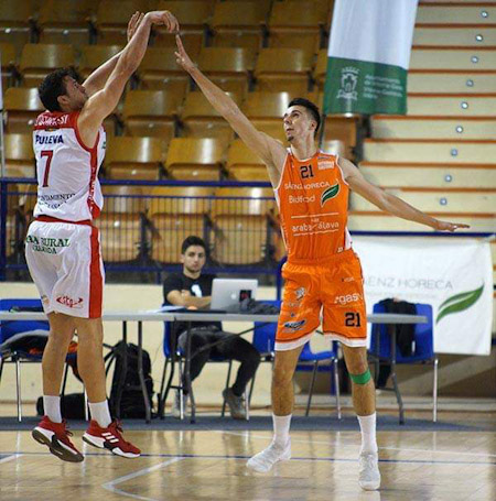 El Coviran Granada ya prepara el partido del domingo (@RDANI12) 