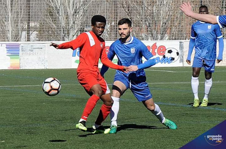 El Atlético Monachil sigue en zona de descenso (JOSÉ M. BALDOMERO)