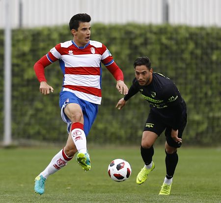 El Recreativo no pudo pasar del empate ante El Ejido (@CANTERANAZARI)