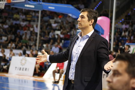 Pablo Pin durante un momento del partido (SANDRA ALMAZÁN / PHOTOGRAPHERS SPORTS) Pablo Pin durante un momento del partido (SANDRA ALMAZÁN / PHOTOGRAPHERS SPORTS)