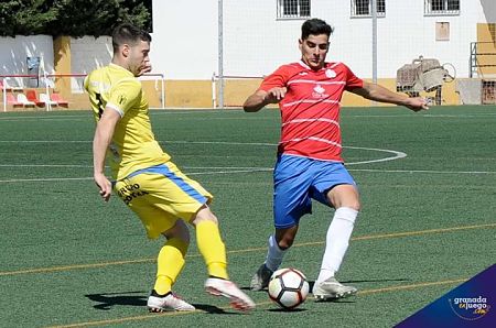 El Cúllar Vega cerró la temporada con derrota (JOSÉ M. BALDOMERO) El Cúllar Vega cerró la temporada con derrota (JOSÉ M. BALDOMERO)