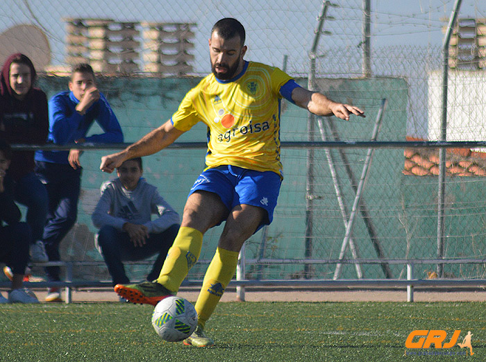 Javi Gadea cambia el amarillo por el blanco y azul (GRJ)
