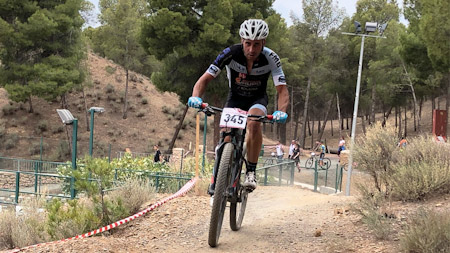 Un corredor durante el ‘III Rally MTB Valle del Zalabí’ (FAC)