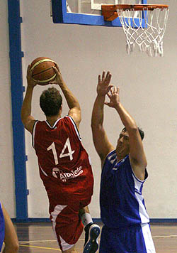 Los alboloteños encadenan tres victorias (ARCHIVO) Los alboloteños encadenan tres victorias (ARCHIVO)