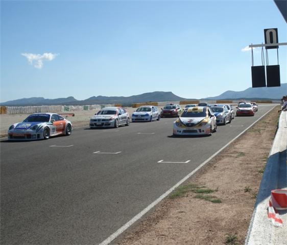 Salida de una las carreras en el trazado almeriense Salida de una las carreras en el trazado almeriense