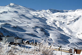 La estación de esquí de Sierra Nevada abrirá próximamente La estación de esquí de Sierra Nevada abrirá próximamente