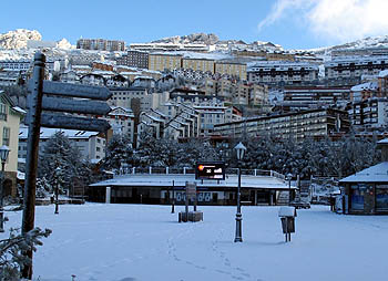 Imagen de Pradollano tras la nevada del pasado domingo (CETURSA) Imagen de Pradollano tras la nevada del pasado domingo (CETURSA)