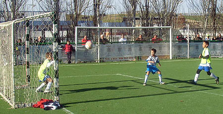 Unos trescientos chavales jugaron el clásico torneo navideño de Las Gabias (LÁZARO) Unos trescientos chavales jugaron el clásico torneo navideño de Las Gabias (LÁZARO)
