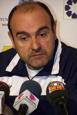 Poch sabe de la especial importancia del partido Poch sabe de la especial importancia del partido