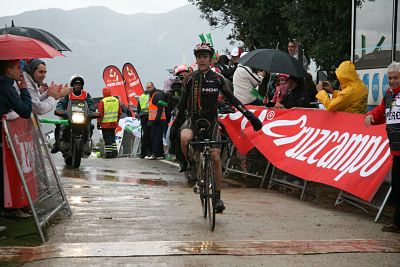 El ciclista Sergio Pardilla entrando en la líne de meta de La Guardia El ciclista Sergio Pardilla entrando en la líne de meta de La Guardia