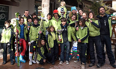 Participantes del Club de esquí CajaGranada en el Campeonato de Andalucía Participantes del Club de esquí CajaGranada en el Campeonato de Andalucía