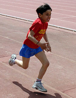 Un atleta del ADA Guadix en pleno esfuerzo (GRJ) Un atleta del ADA Guadix en pleno esfuerzo (GRJ)