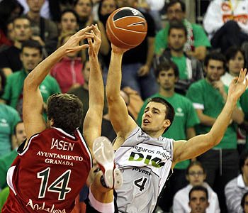 El Palacio de Deportes echa el telón ante el Unicaja (ACBMEDIA) El Palacio de Deportes echa el telón ante el Unicaja (ACBMEDIA)