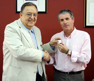 Eduardo Herrera junto a José Manuel Molina Maza (FAF) Eduardo Herrera junto a José Manuel Molina Maza (FAF)